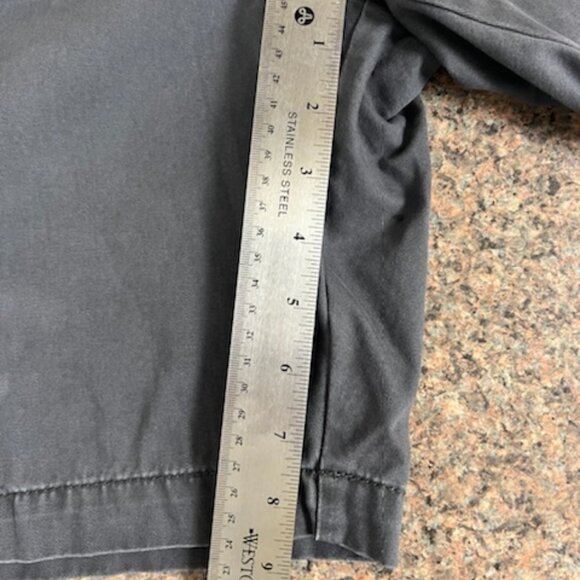 Men's "lived in" cargo shorts - Picture 8 of 9